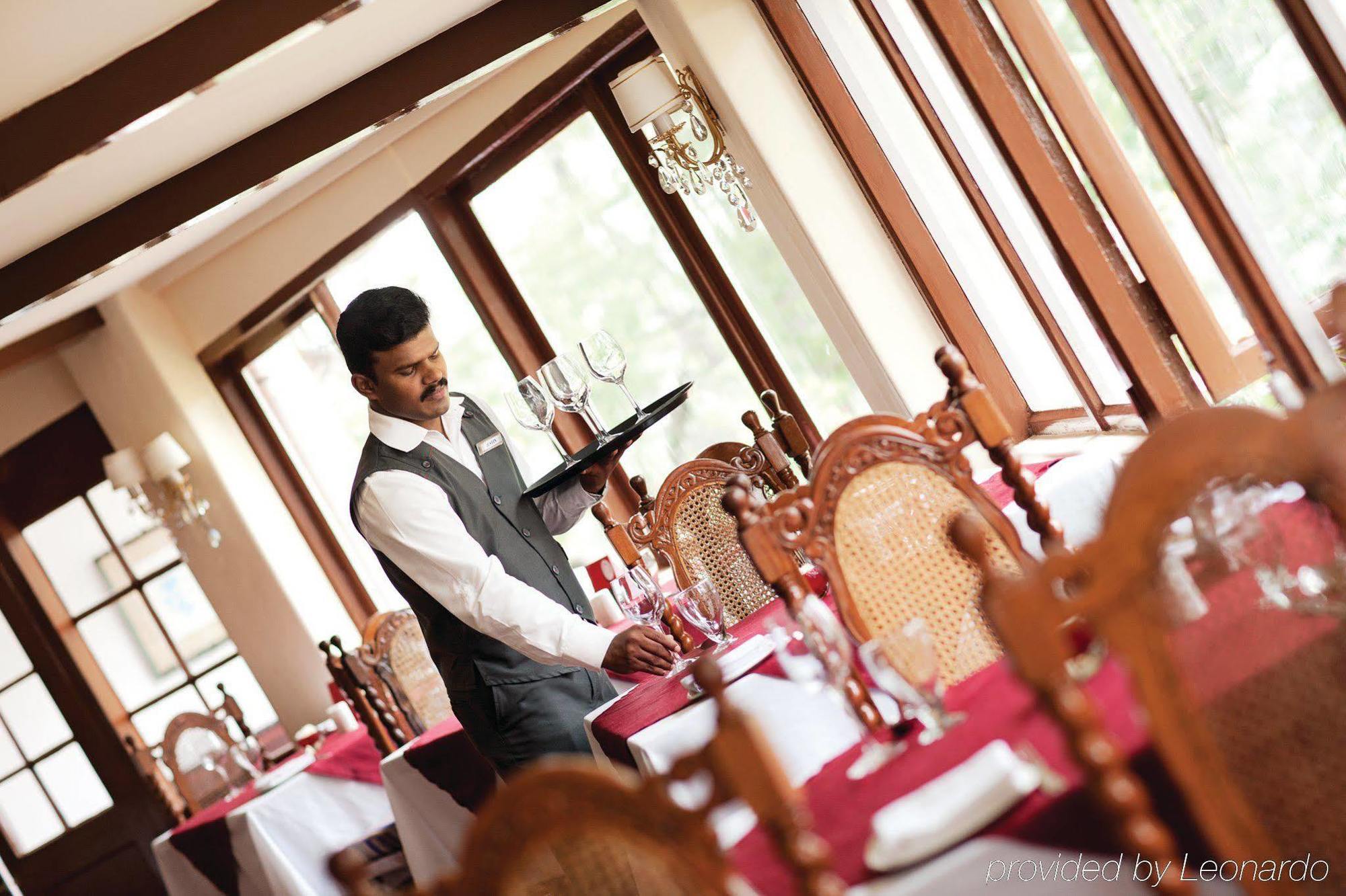 Hotel Gateway Coonoor Restaurante foto